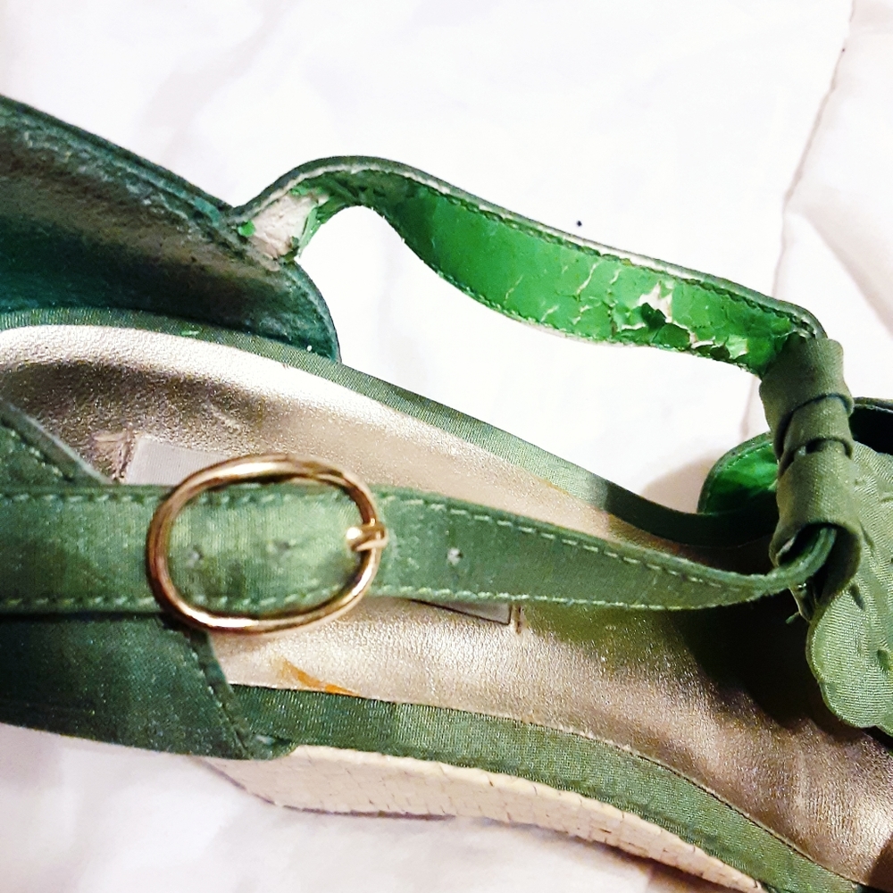 Steve Madden Ruffle Wedge Platforms - Picture 16 of 16